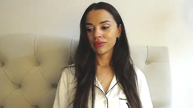 Snapshot of Mika_Gold chatting on September 19, 2025, 8:53 pm Mika Gold online show from September 19, 2025, 8:53 pm