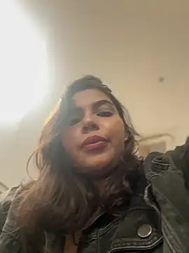 Snapshot of GigiiStone chatting on December 17, 2024, 5:36 pm GigiiStone online show from December 17, 2024, 5:36 pm