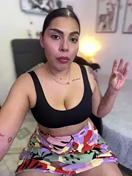 Snapshot of GigiiStone chatting on January 5, 2025, 9:25 pm GigiiStone online show from January 5, 2025, 9:25 pm