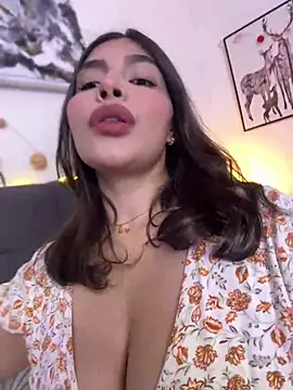 Snapshot of GigiiStone chatting on January 9, 2025, 11:13 pm GigiiStone online show from January 9, 2025, 11:13 pm