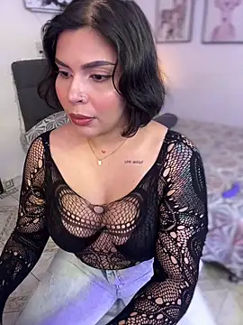 Snapshot of GigiiStone chatting on March 5, 2025, 9:37 pm GigiiStone online show from March 5, 2025, 9:37 pm