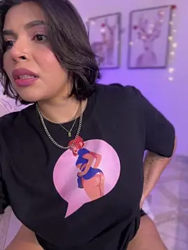 Snapshot of GigiiStone chatting on March 19, 2025, 9:48 pm GigiiStone online show from March 19, 2025, 9:48 pm