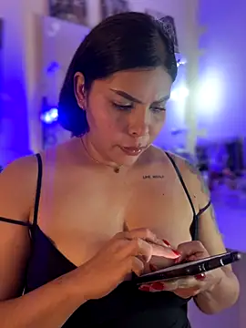 Snapshot of GigiiStone chatting on October 29, 2025, 11:17 pm GigiiStone online show from October 29, 2025, 11:17 pm