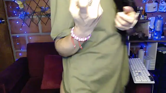 Snapshot of Nathacha chatting on September 24, 2025, 10:57 pm Nathacha online show from September 24, 2025, 10:57 pm