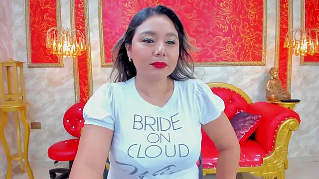 Myhottie Milf online show from February 7, 2025, 1:22 pm