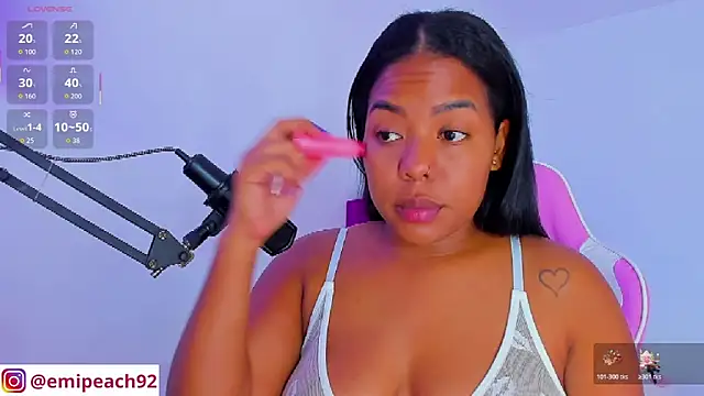 samanthaabloom online show from November 6, 2025, 1:17 am