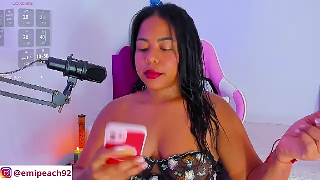 samanthaabloom online show from November 26, 2025, 12:33 am