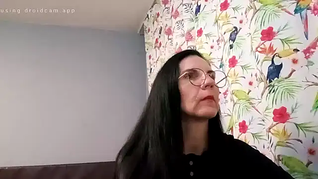 Snapshot of AlfejiRise chatting on October 12, 2025, 1:54 pm AlfejiRise online show from October 12, 2025, 1:54 pm