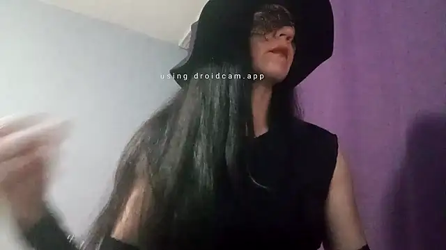 Snapshot of AlfejiRise chatting on October 20, 2025, 4:40 pm AlfejiRise online show from October 20, 2025, 4:40 pm