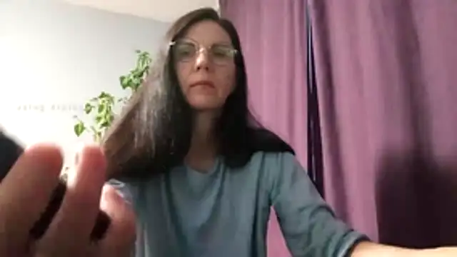 Snapshot of AlfejiRise chatting on November 25, 2025, 2:22 am AlfejiRise online show from November 25, 2025, 2:22 am