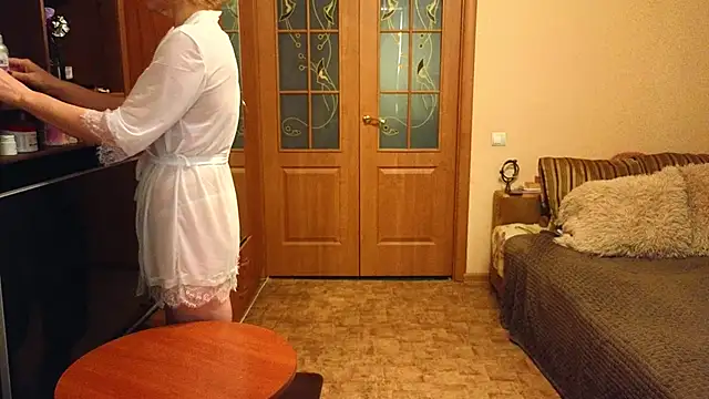 YourQueenX online show from March 23, 2026, 5:22 am