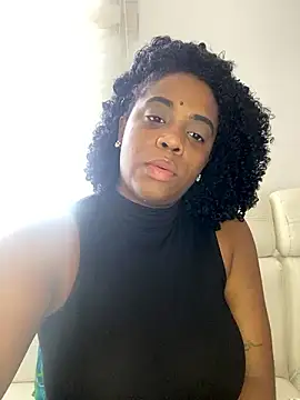 Snapshot of Tyra_Privacy chatting on December 8, 2024, 8:58 pm Tyra Privacy online show from December 8, 2024, 8:58 pm