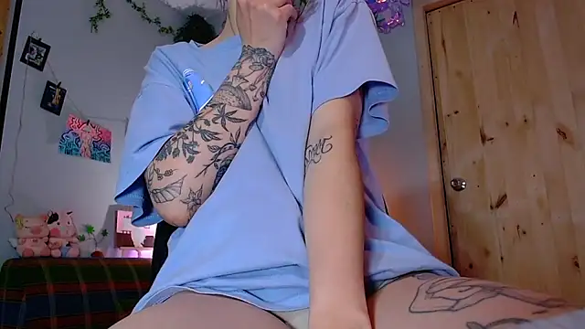 Snapshot of VickyJackson_ chatting on September 25, 2025, 5:27 pm VickyJackson online show from September 25, 2025, 5:27 pm