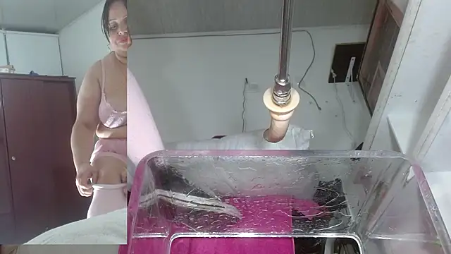 Snapshot of sammyEvans__ chatting on October 18, 2025, 2:25 am sammyEvans online show from October 18, 2025, 2:25 am