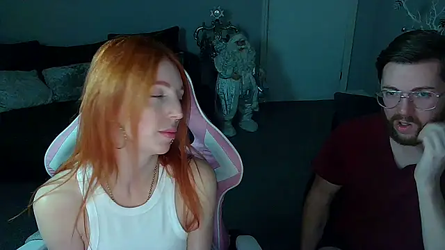 Red firesquirt online show from December 12, 2024, 9:04 pm