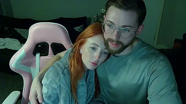 Red firesquirt online show from January 4, 2025, 9:31 pm