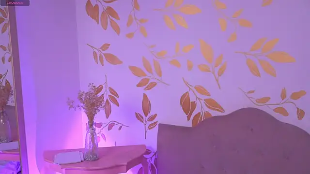 Misselektra   online show from September 22, 2025, 5:09 am