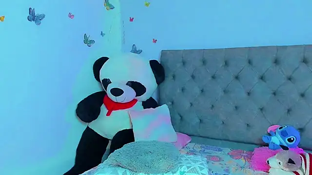 Snapshot of mabellfox chatting on February 25, 2025, 9:57 pm mabellfox online show from February 25, 2025, 9:57 pm