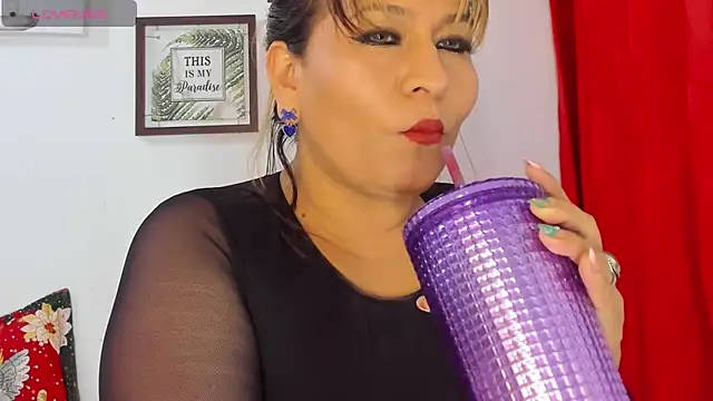 Victoria Caruso online show from December 28, 2024, 12:15 am