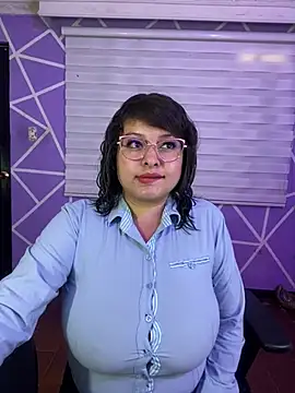 MiiaaJoness online show from July 8, 2026, 4:44 pm