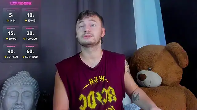 Snapshot of JacoLive chatting on October 12, 2025, 1:04 am JacoLive online show from October 12, 2025, 1:04 am