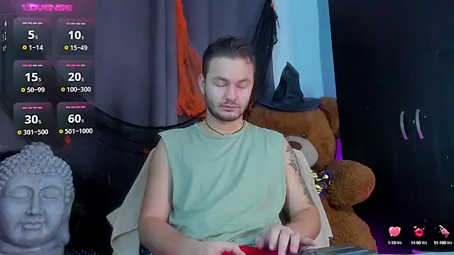 Snapshot of JacoLive chatting on October 16, 2025, 7:37 pm JacoLive online show from October 16, 2025, 7:37 pm