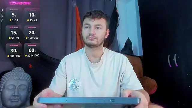 Snapshot of JacoLive chatting on October 17, 2025, 9:50 pm JacoLive online show from October 17, 2025, 9:50 pm