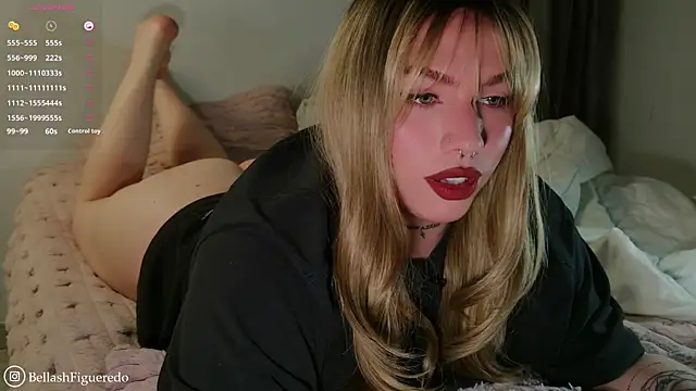 Snapshot of IsabellaFigueredo__ chatting on July 17, 2026, 9:49 am IsabellaFigueredo online show from July 17, 2026, 9:49 am