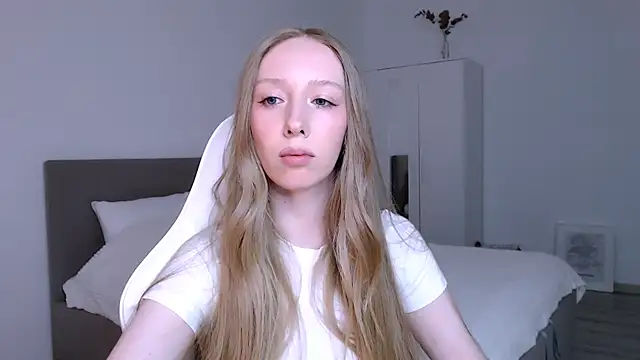 Luna insniity online show from January 8, 2026, 8:55 pm