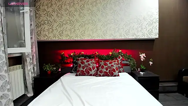 Donna Evans online show from December 28, 2024, 11:59 pm