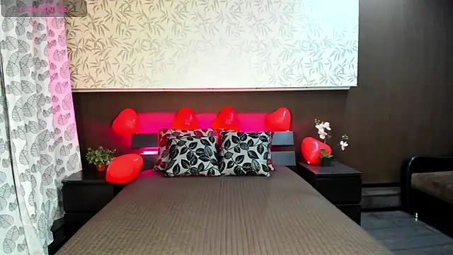 Donna Evans online show from February 23, 2025, 12:08 am