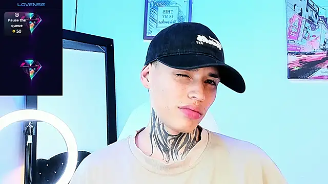 Snapshot of _justinmoon2 chatting on December 23, 2024, 2:45 am justinmoon2 online show from December 23, 2024, 2:45 am