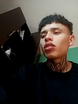 Snapshot of _justinmoon2 chatting on February 8, 2025, 7:59 am justinmoon2 online show from February 8, 2025, 7:59 am