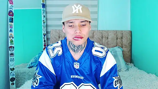  justinmoon2 online show from December 5, 2025, 8:27 pm