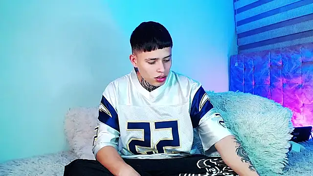  justinmoon2 online show from July 11, 2026, 8:06 am