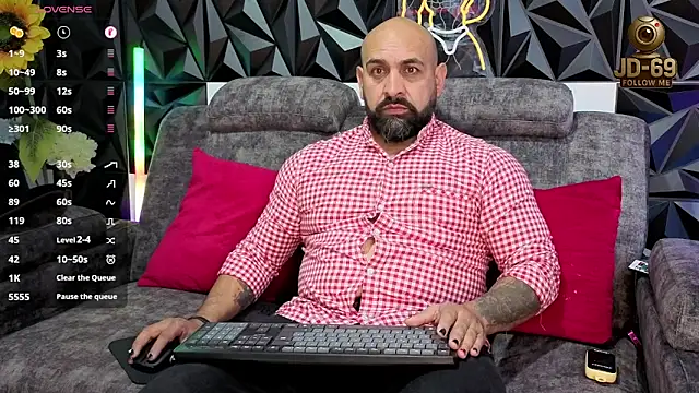 Snapshot of JD-69 chatting on October 10, 2025, 7:02 pm JD-69 online show from October 10, 2025, 7:02 pm