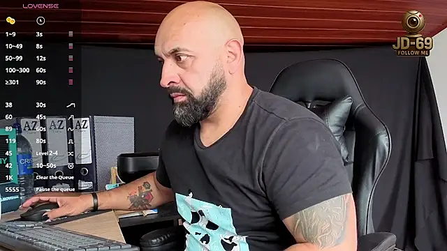 Snapshot of JD-69 chatting on November 6, 2025, 7:26 pm JD-69 online show from November 6, 2025, 7:26 pm