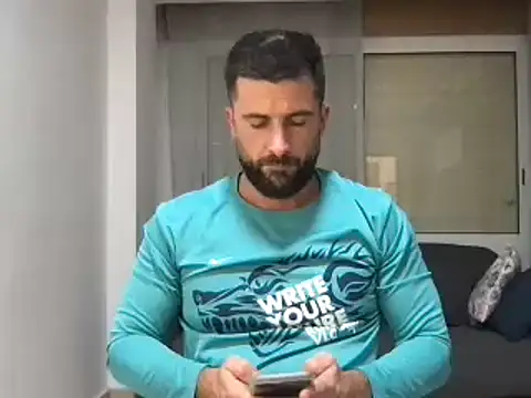 Snapshot of alex877x chatting on December 9, 2024, 2:28 pm alex877x online show from December 9, 2024, 2:28 pm