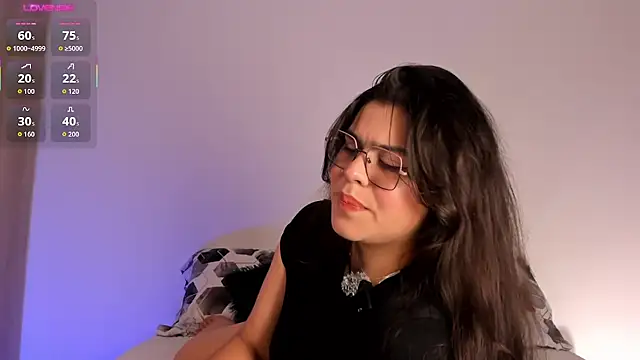 veronica185 online show from April 14, 2026, 12:38 am