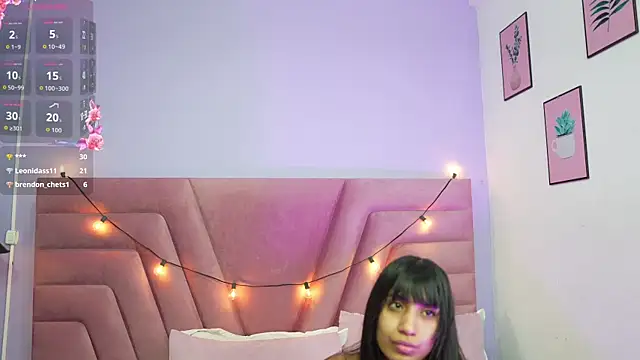 Snapshot of littlee_emilyy_ chatting on July 12, 2026, 7:49 pm littlee emilyy online show from July 12, 2026, 7:49 pm