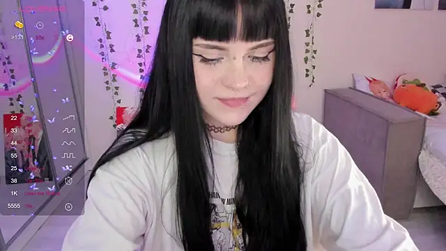 Snapshot of SelenaCute chatting on March 12, 2025, 7:13 am SelenaCute online show from March 12, 2025, 7:13 am