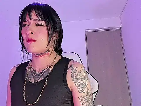 sarah benjjaminn online show from April 30, 2026, 11:38 am