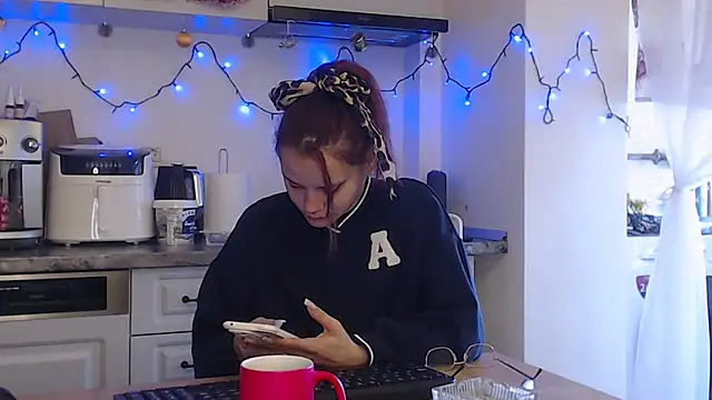 Snapshot of Tasty_Shape chatting on February 2, 2025, 11:51 am Tasty Shape online show from February 2, 2025, 11:51 am