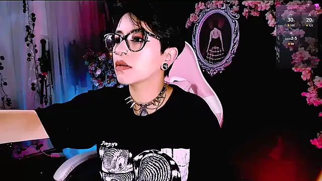 Snapshot of kitty_roxy chatting on February 5, 2026, 5:12 am kitty roxy online show from February 5, 2026, 5:12 am