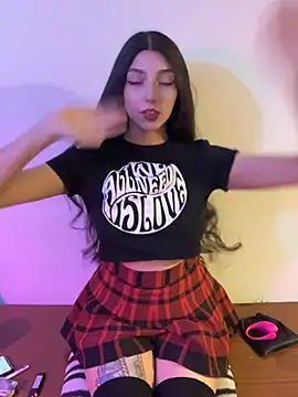 Felicia smok3 online show from February 2, 2026, 3:49 am