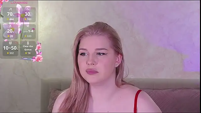 Snapshot of Alexis_Powell chatting on October 11, 2025, 4:05 pm Alexis Powell online show from October 11, 2025, 4:05 pm