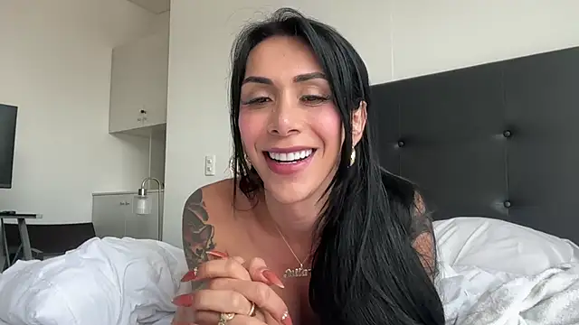 HOT LADY 777 online show from November 12, 2025, 2:17 pm