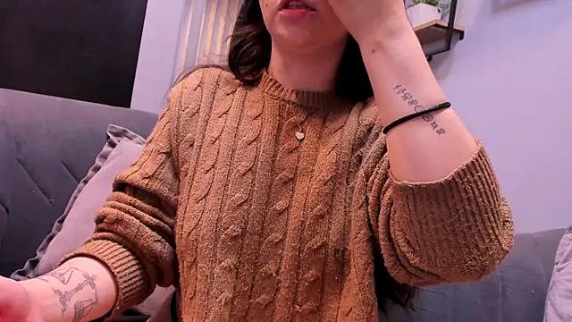 Snapshot of Eva_Macalliter chatting on November 8, 2025, 3:18 am Eva Macalliter online show from November 8, 2025, 3:18 am