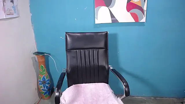 Sunny rayz  online show from October 4, 2025, 12:14 pm