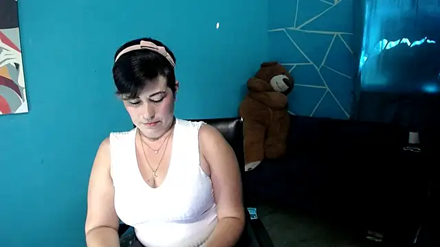 Sunny rayz  online show from July 25, 2026, 3:09 pm